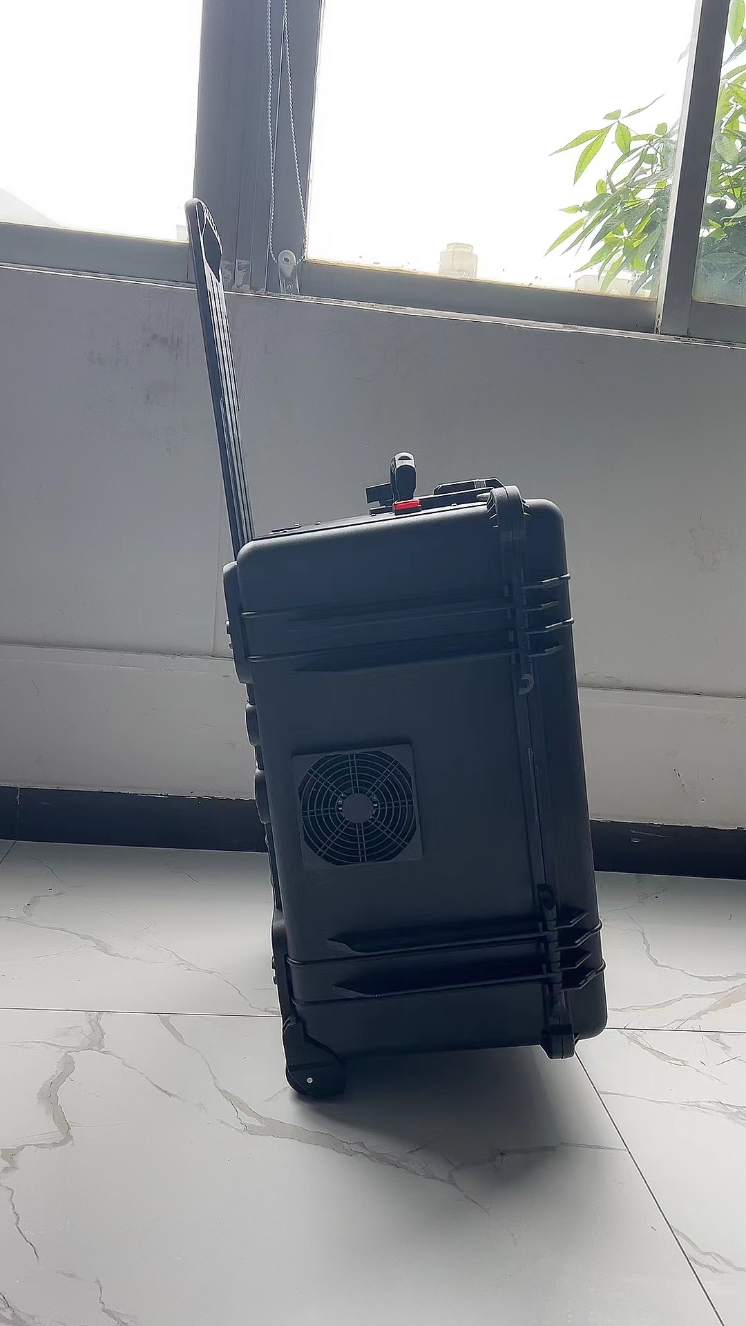 太康手拉箱型移动通信干扰器